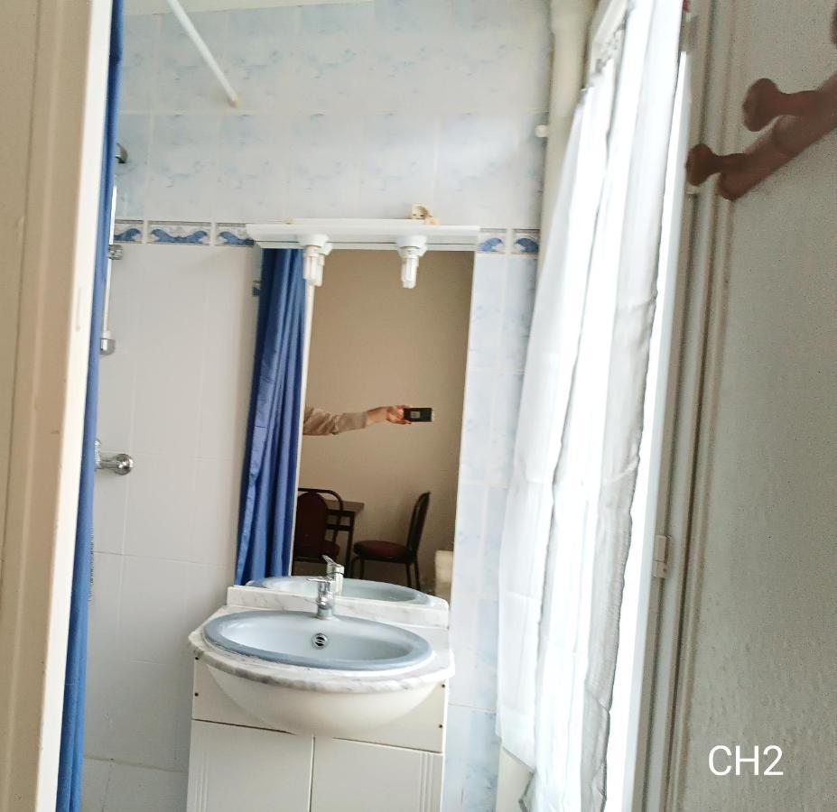 Hotel Le Fontenoy Provins Zewnętrze zdjęcie